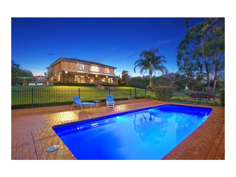 27 Sickles Drive, Grasmere NSW 2570