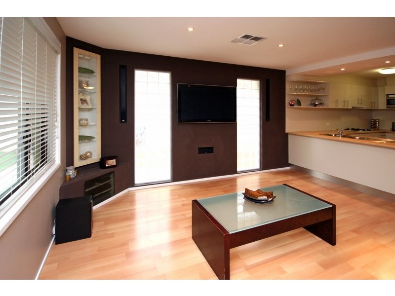 35 Watkins Crescent, Currans Hill NSW 2567