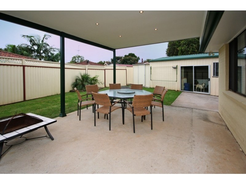 35 Watkins Crescent, Currans Hill NSW 2567