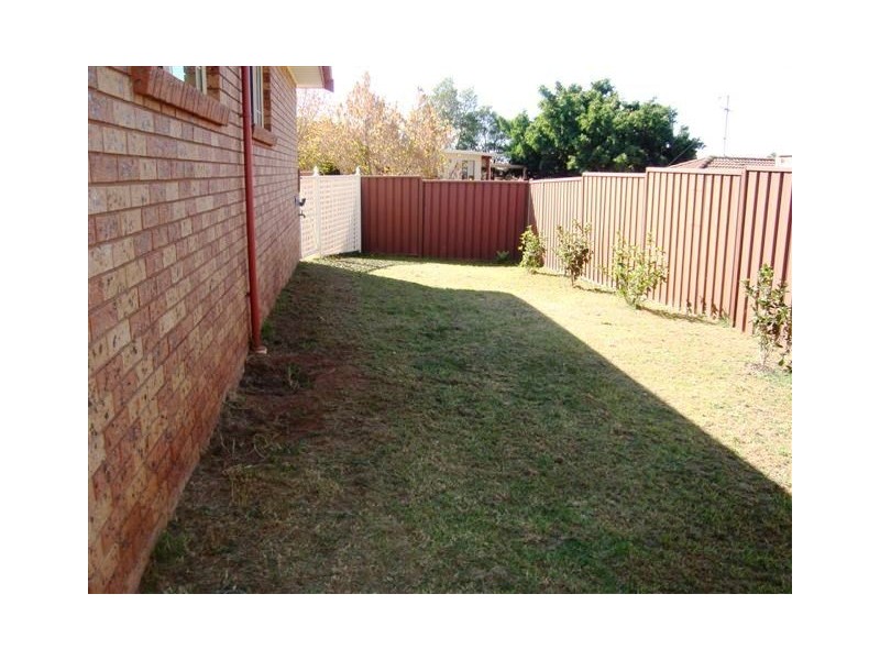 Unit 2/11 Antoinette Avenue, Narellan NSW 2567