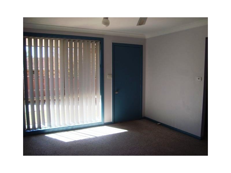 Unit 2/11 Antoinette Avenue, Narellan NSW 2567