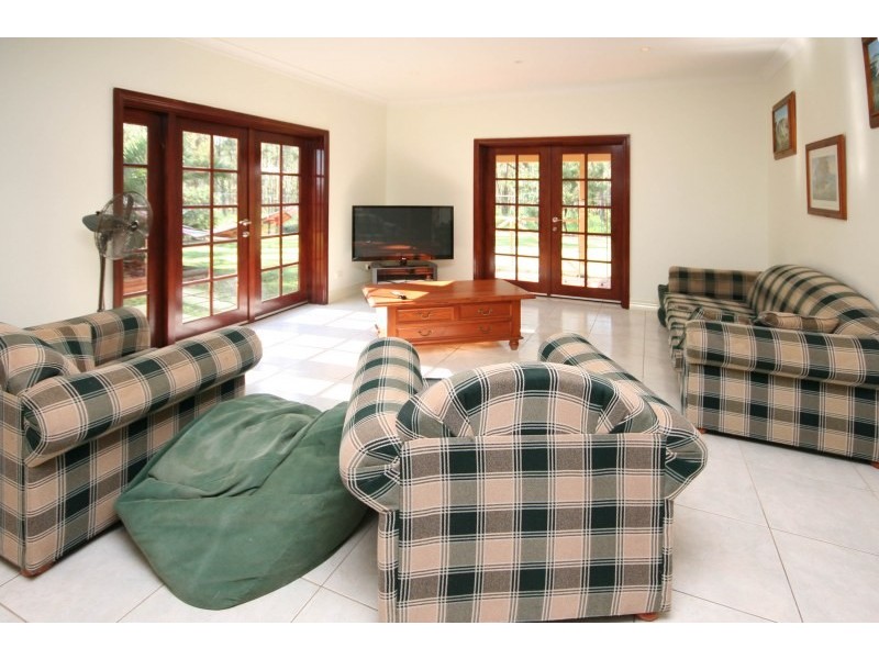 90 Marks Road, Rossmore NSW 2557