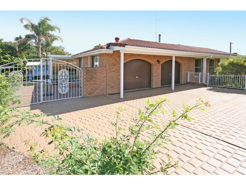 31 McCrae Drive, Camden South NSW 2570