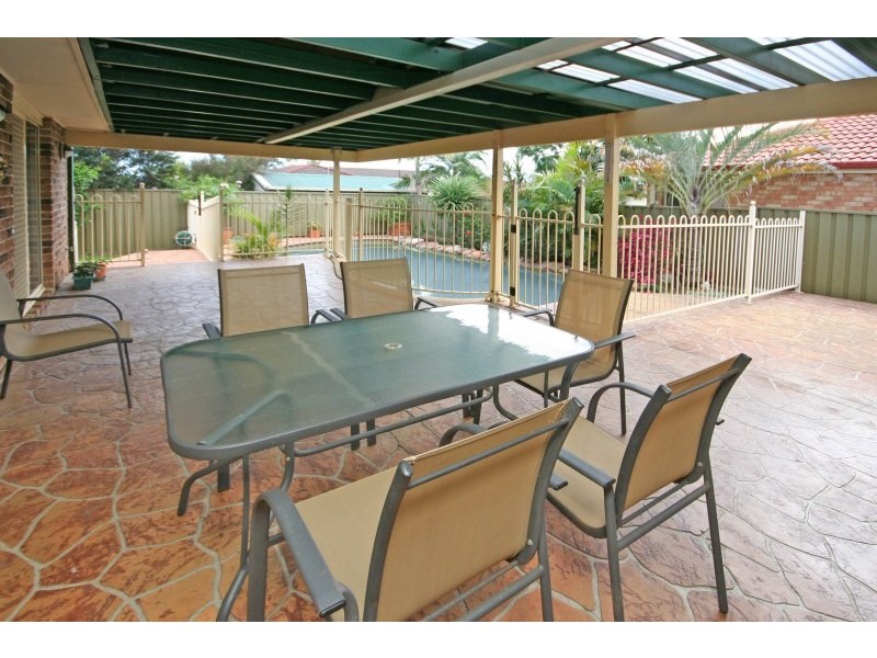 6 Channell Place, Mount Annan NSW 2567