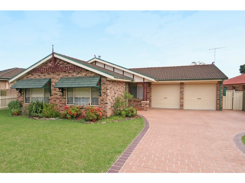6 Channell Place, Mount Annan NSW 2567