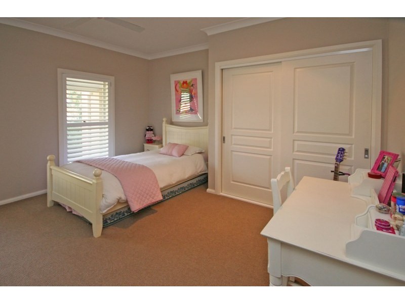 6 The Lanes, Kirkham NSW 2570