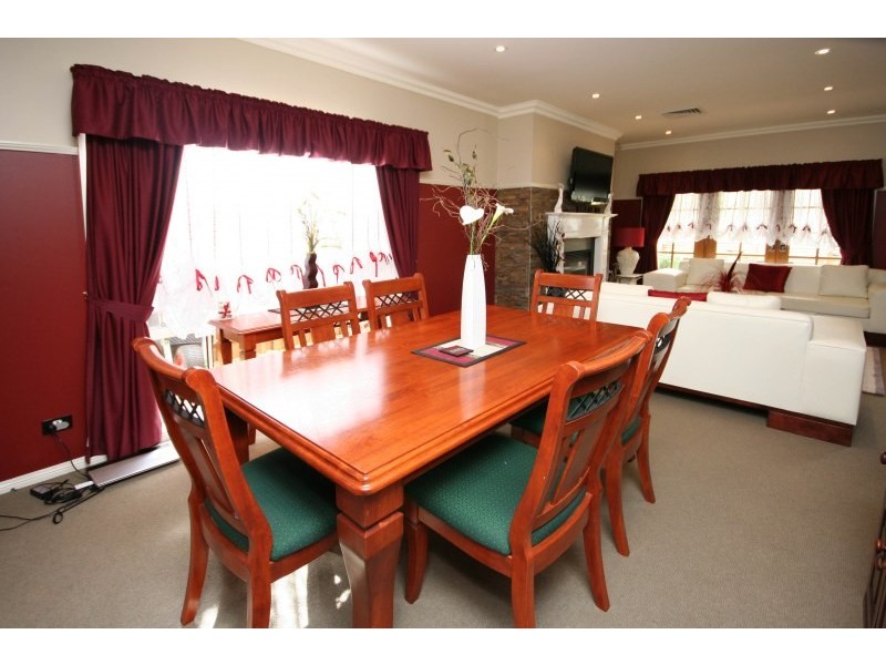 29 Young Avenue, Camden Park NSW 2570