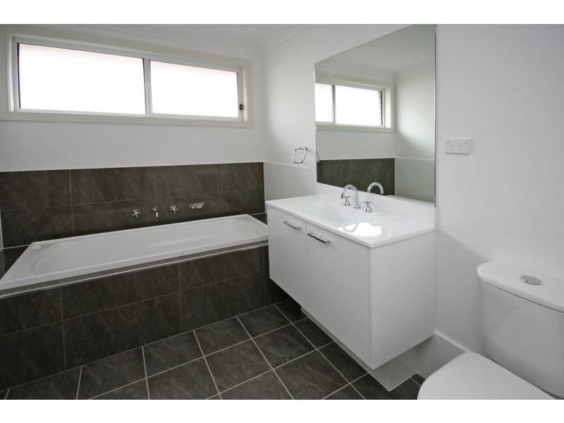 6 Lock Street, Camden Park NSW 2570