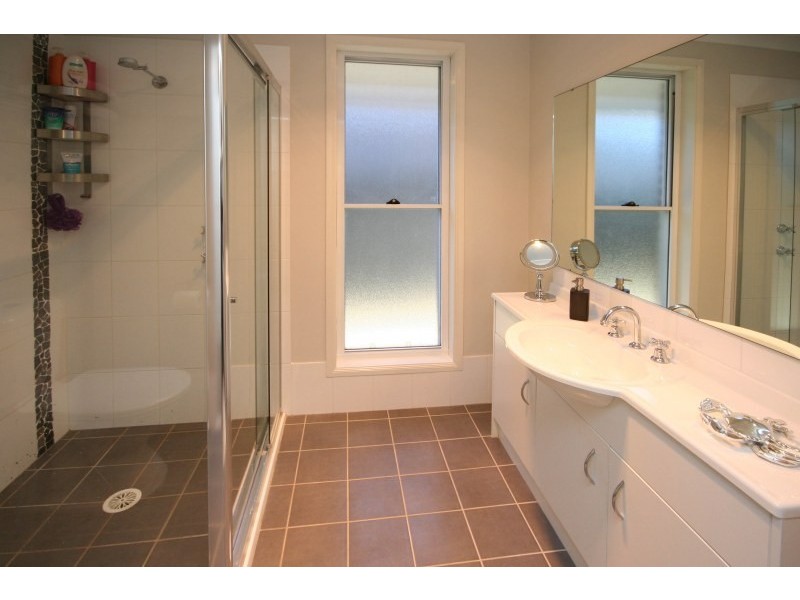 145 Kerrigan Crescent, Elderslie NSW 2570