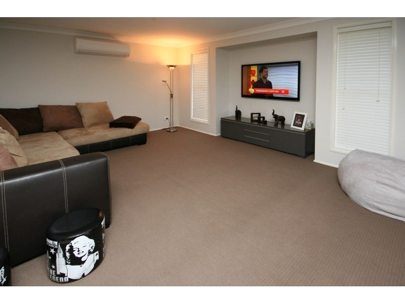 145 Kerrigan Crescent, Elderslie NSW 2570