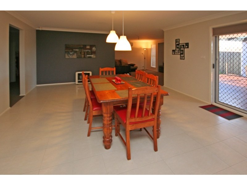 145 Kerrigan Crescent, Elderslie NSW 2570