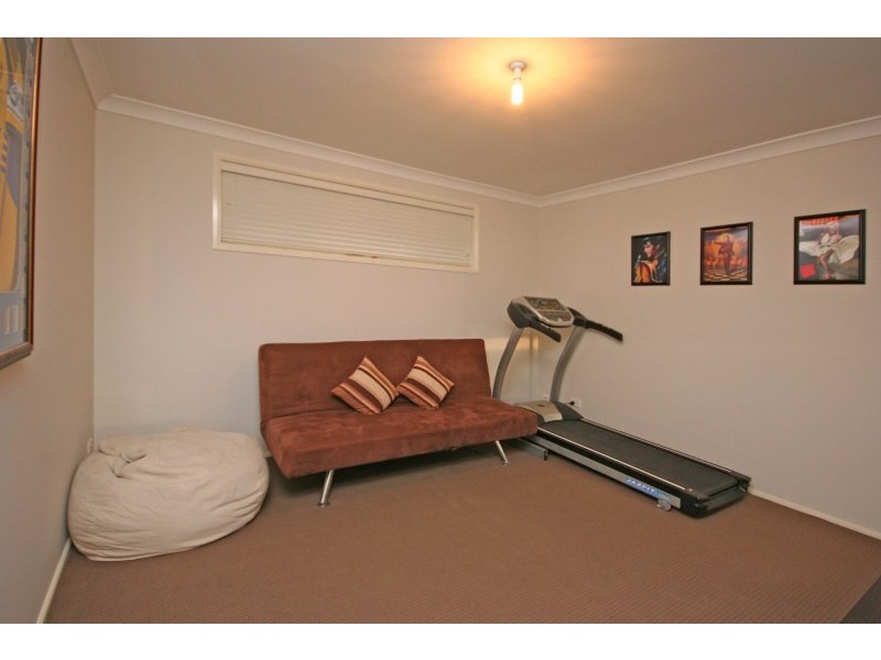 145 Kerrigan Crescent, Elderslie NSW 2570