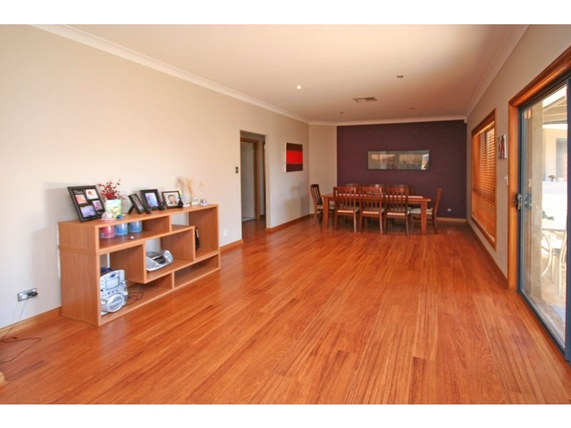 11 Oatley Circuit, Harrington Park NSW 2567