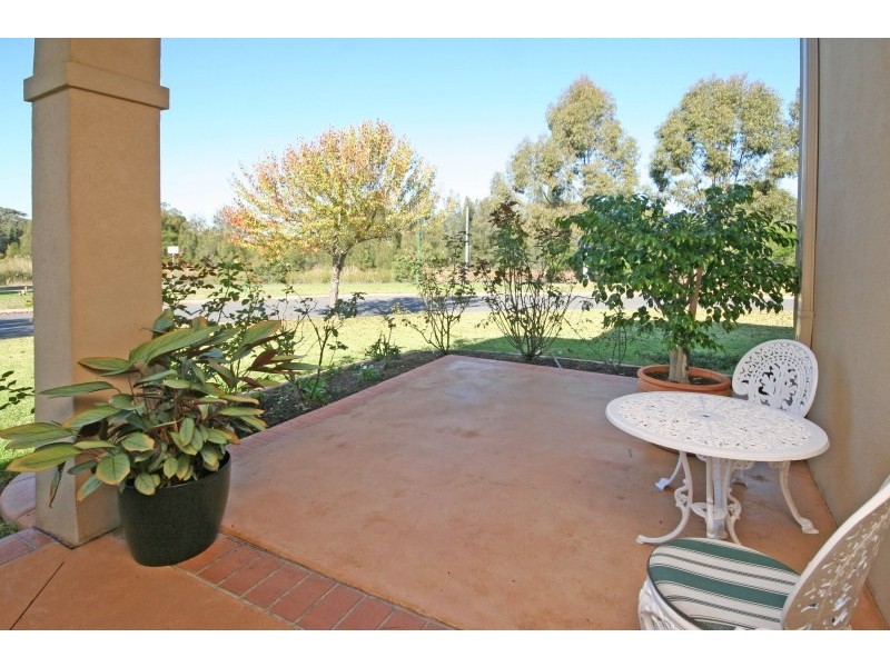 7 Lakeland Circuit, Harrington Park NSW 2567