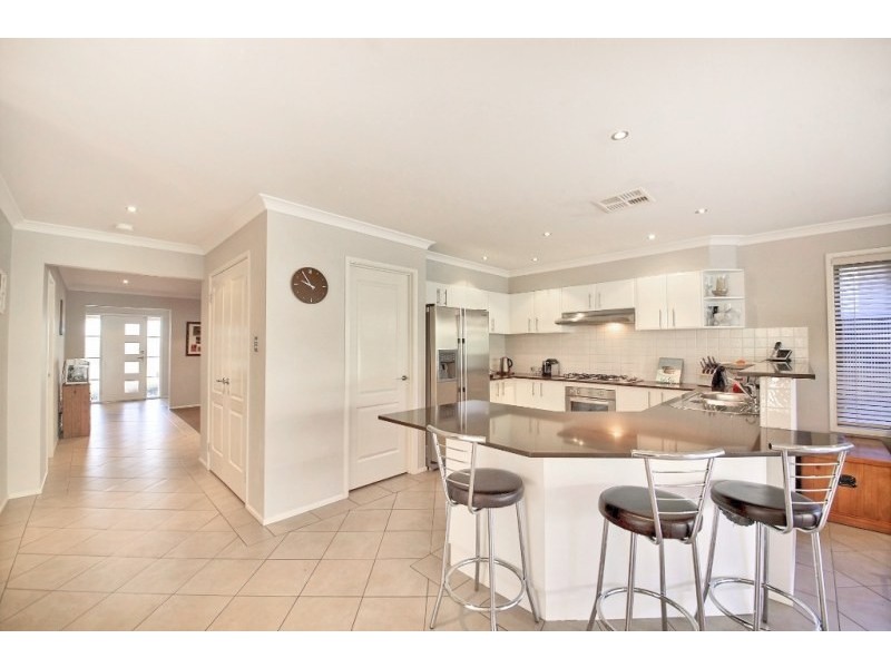 14 Park Way, Camden Park NSW 2570
