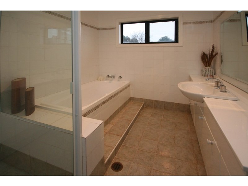62 Kurrajong Circuit, Mount Annan NSW 2567