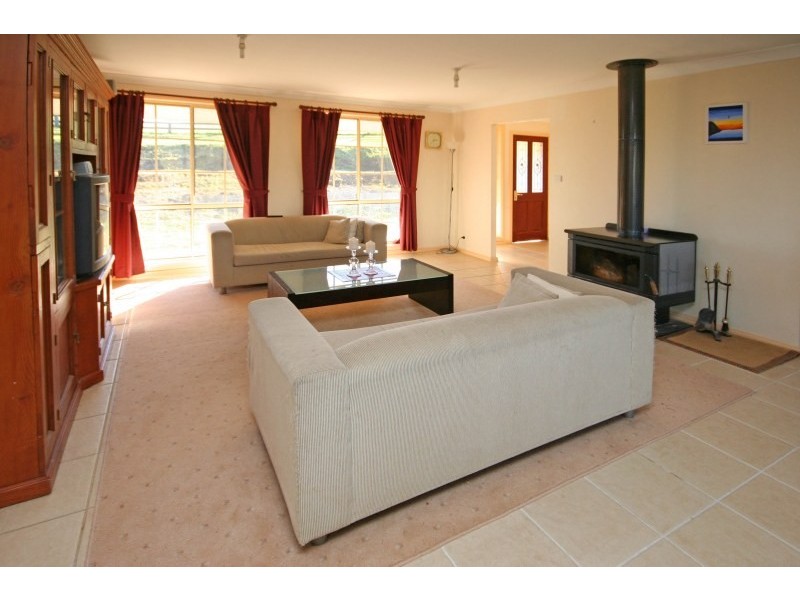 755 Mount Hercules Road, Razorback NSW 2571