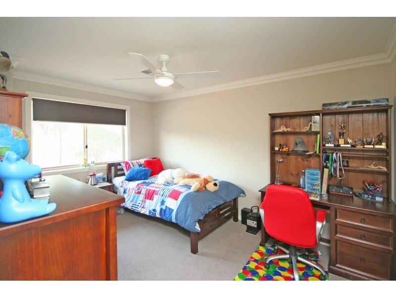 57 MacArthur Circuit, Camden Park NSW 2570