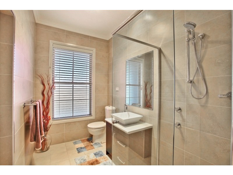 57 MacArthur Circuit, Camden Park NSW 2570