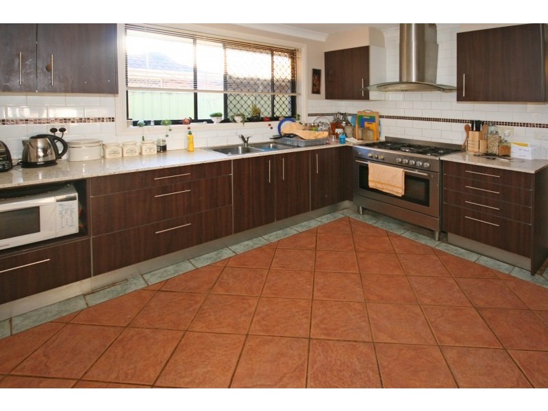 16 Peacock Way, Currans Hill NSW 2567