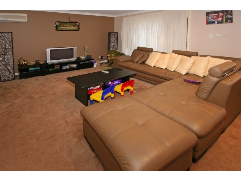 16 Peacock Way, Currans Hill NSW 2567