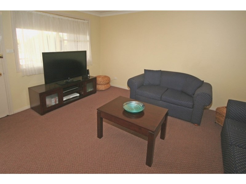 Unit 2/4 Packenham Place, Mount Annan NSW 2567