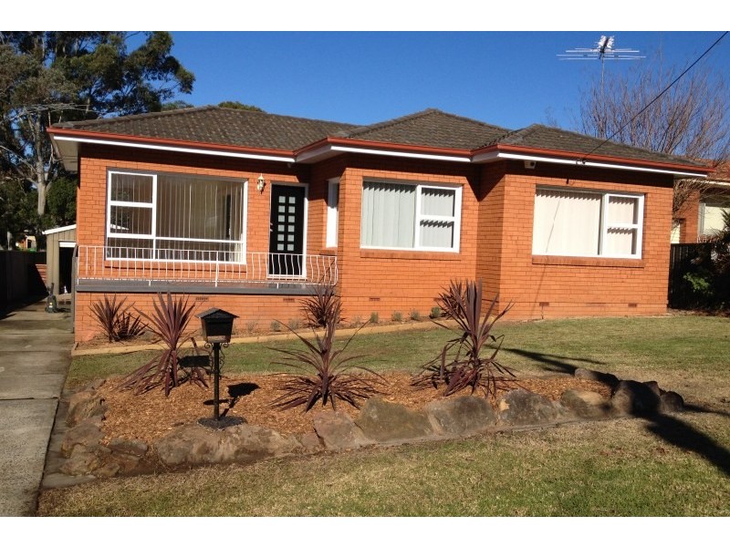 2 Macleay Street, Bradbury NSW 2560