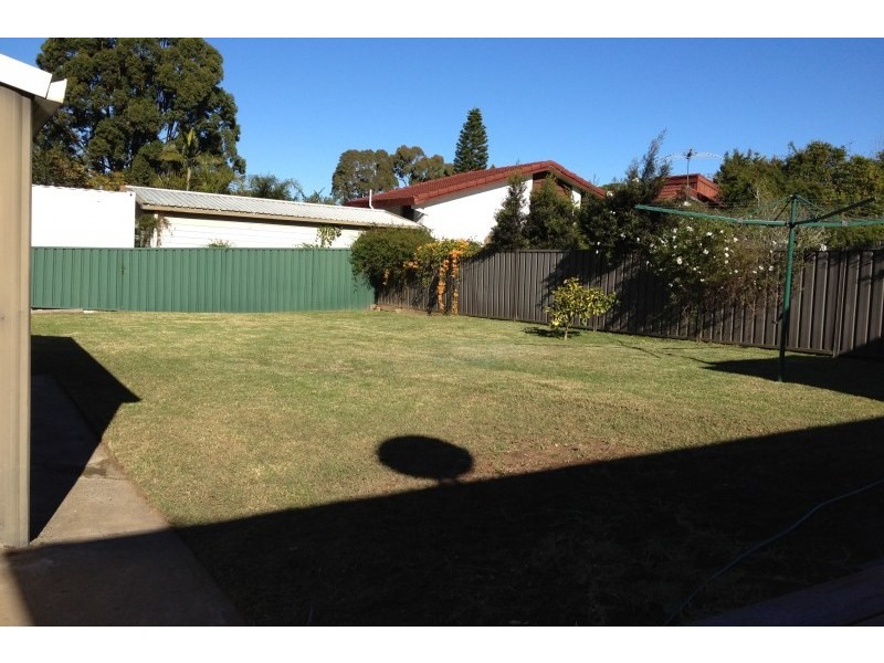 2 Macleay Street, Bradbury NSW 2560