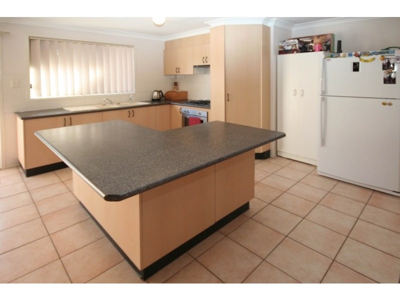 16 Parkside Court, Currans Hill NSW 2567