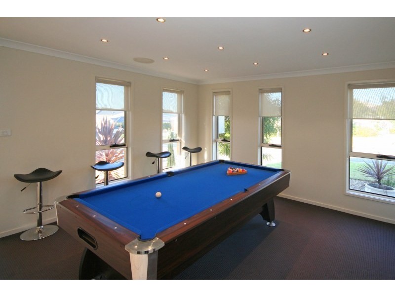 12 Thornton Road, Elderslie NSW 2570