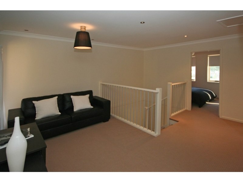 12 Thornton Road, Elderslie NSW 2570