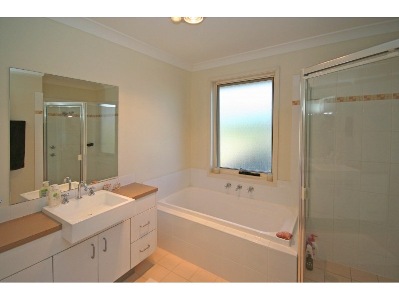 12 Thornton Road, Elderslie NSW 2570