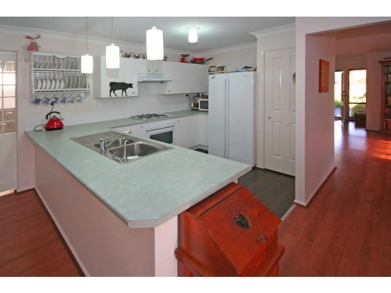 17 Bottlebrush Avenue, Mount Annan NSW 2567