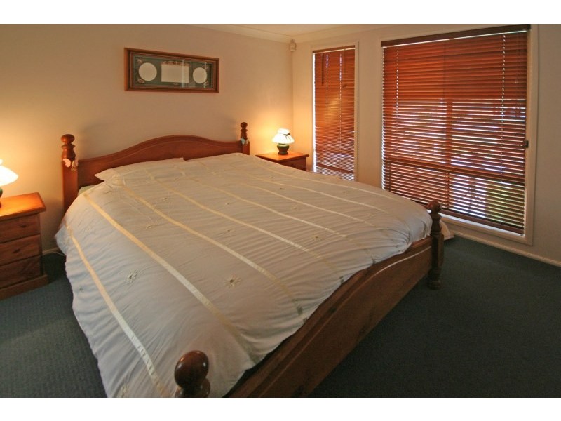 17 Bottlebrush Avenue, Mount Annan NSW 2567