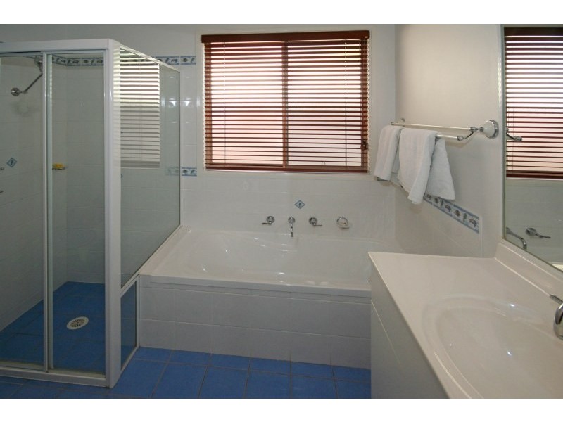 17 Bottlebrush Avenue, Mount Annan NSW 2567