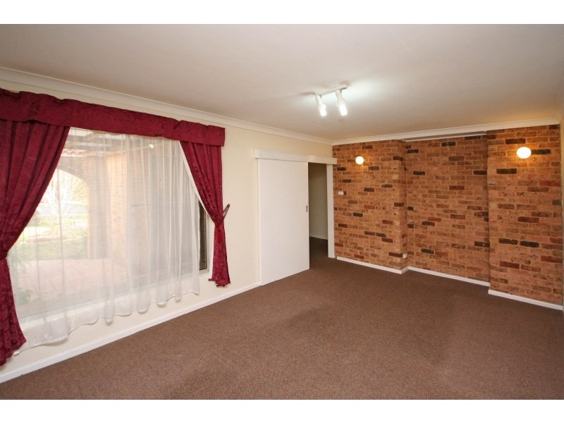 12 Bruchhauser Crescent, Elderslie NSW 2570