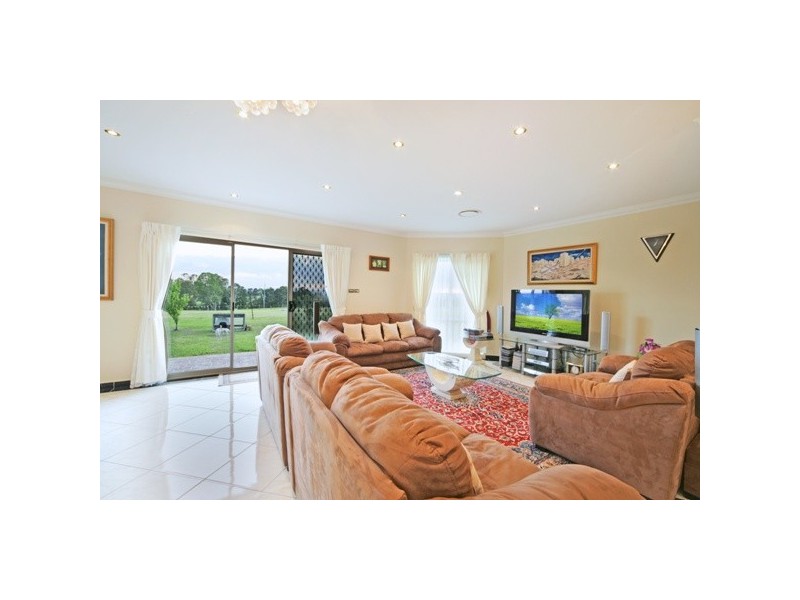 415 Mount Hercules Road, Razorback NSW 2571