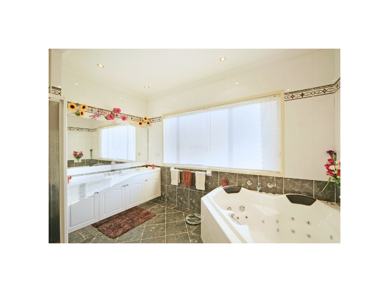 415 Mount Hercules Road, Razorback NSW 2571