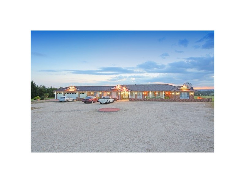 415 Mount Hercules Road, Razorback NSW 2571