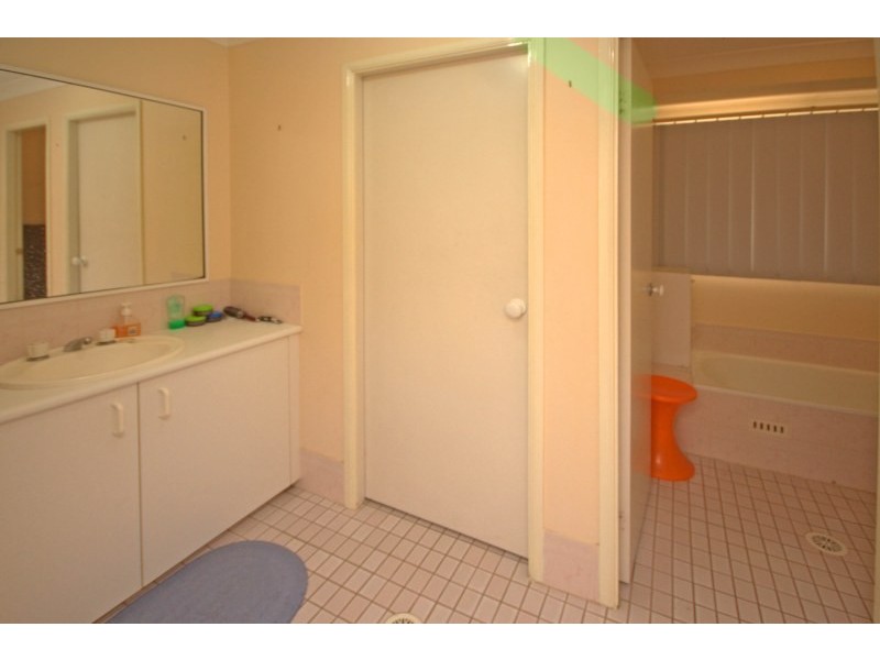 8 Charles Babbage Avenue, Currans Hill NSW 2567
