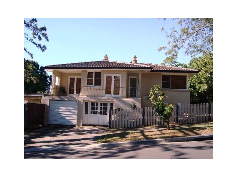 11 Menangle Road, Camden NSW 2570