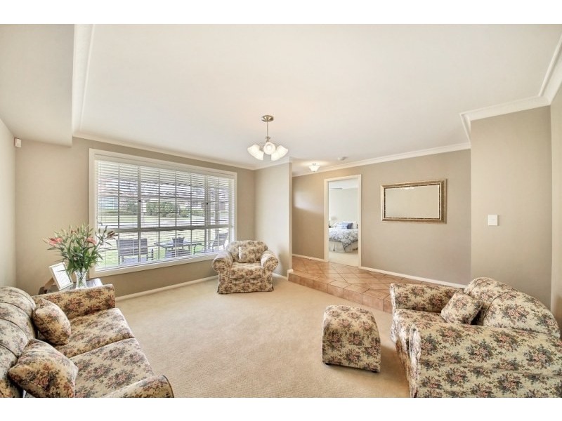 12 Border Close, Elderslie NSW 2570