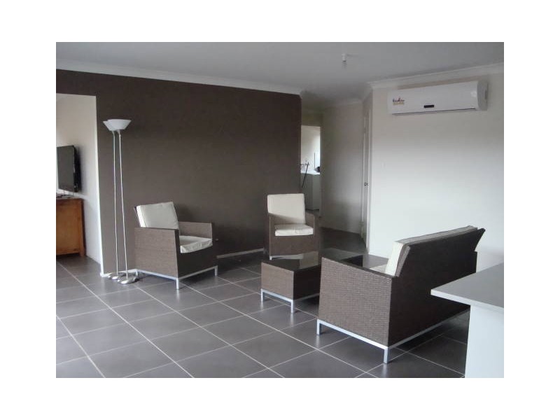 18 Gardiner Crescent, Elderslie NSW 2570