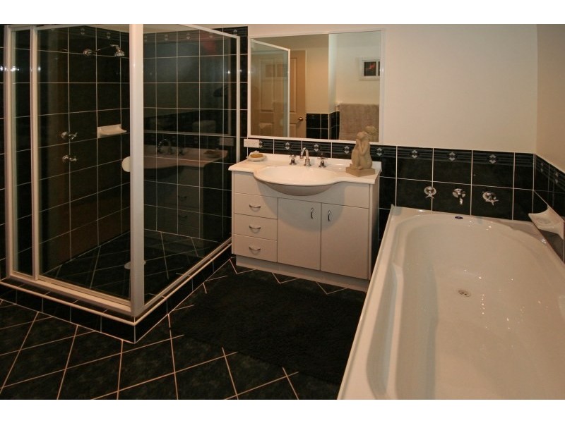 Unit 4/60 Old Hume Highway, Camden NSW 2570