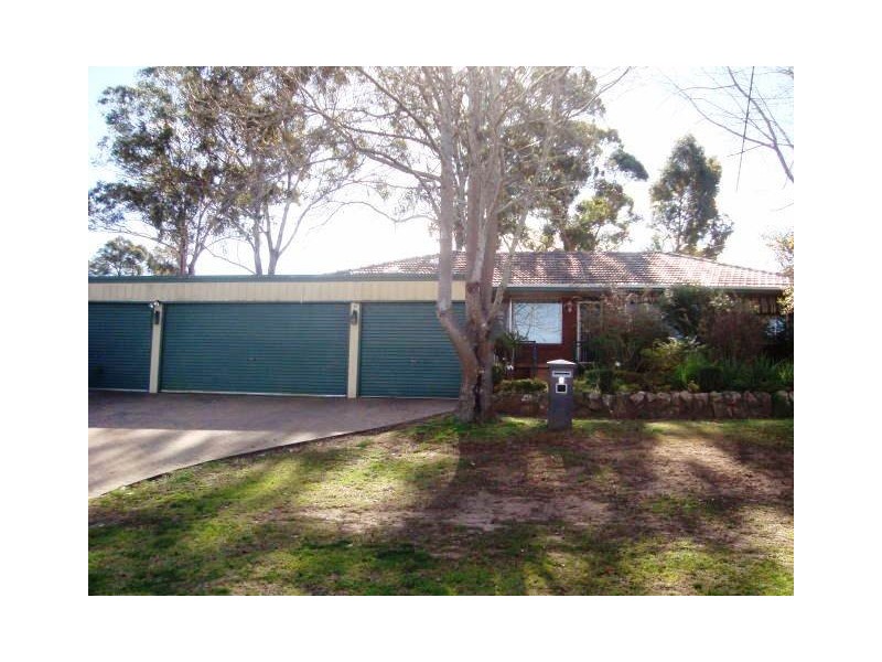 4 Ulmarra Avenue, Camden South NSW 2570