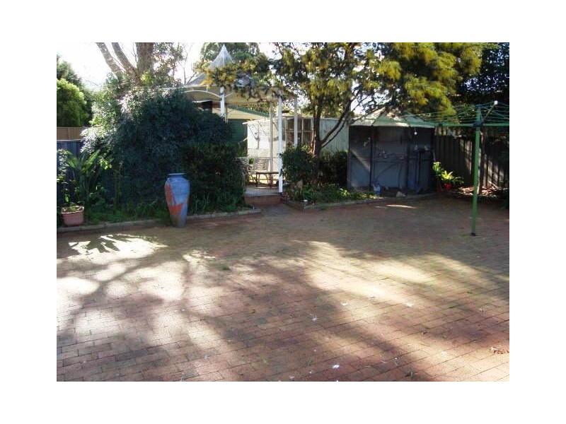 4 Ulmarra Avenue, Camden South NSW 2570