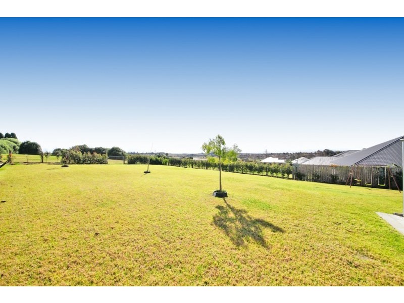 28 Rheinbergers Circuit, Elderslie NSW 2570