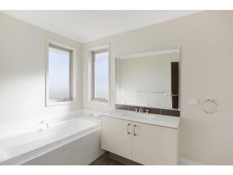 108 Minorca Circuit, Spring Farm NSW 2570