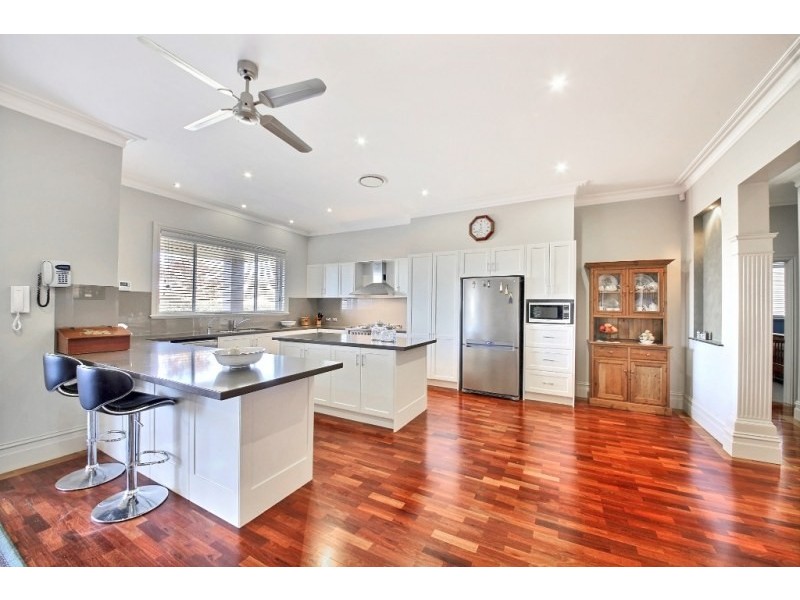 135 MacArthur Circuit, Camden Park NSW 2570
