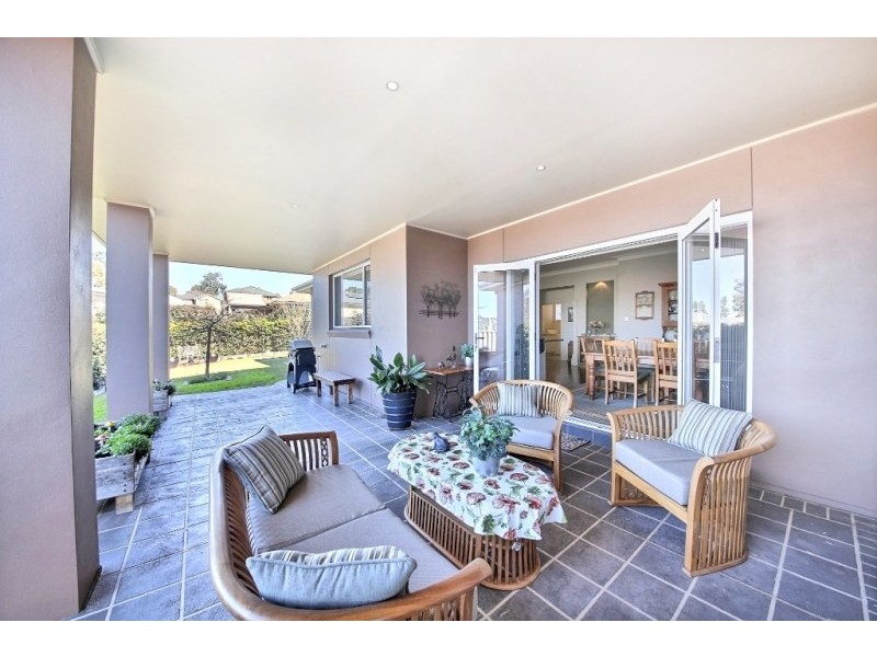135 MacArthur Circuit, Camden Park NSW 2570